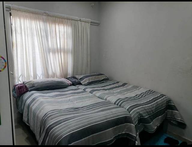 3 BEDROOM HOUSE FOR SALE IN CLAYVILLE